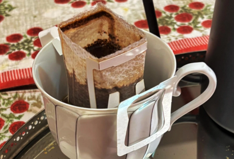 French Ground Coffee Drip Coffee Bag Packing Machine: Creating Refined Single-Serve Coffee with a French Roasting Style